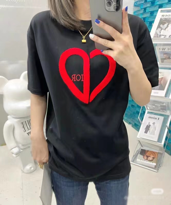 迪奥DIOR CD毛巾刺绣爱心T恤