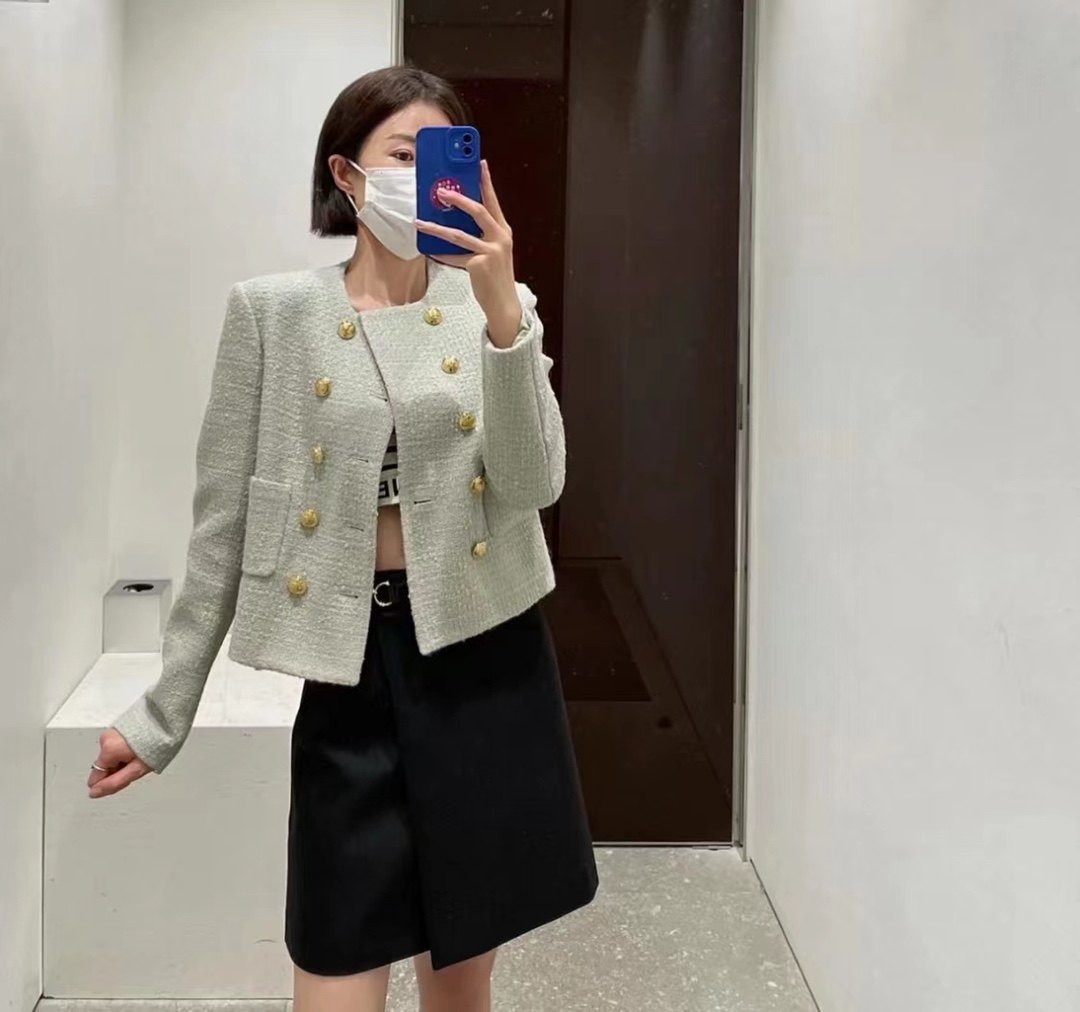 CELINE豆绿色毛呢外套