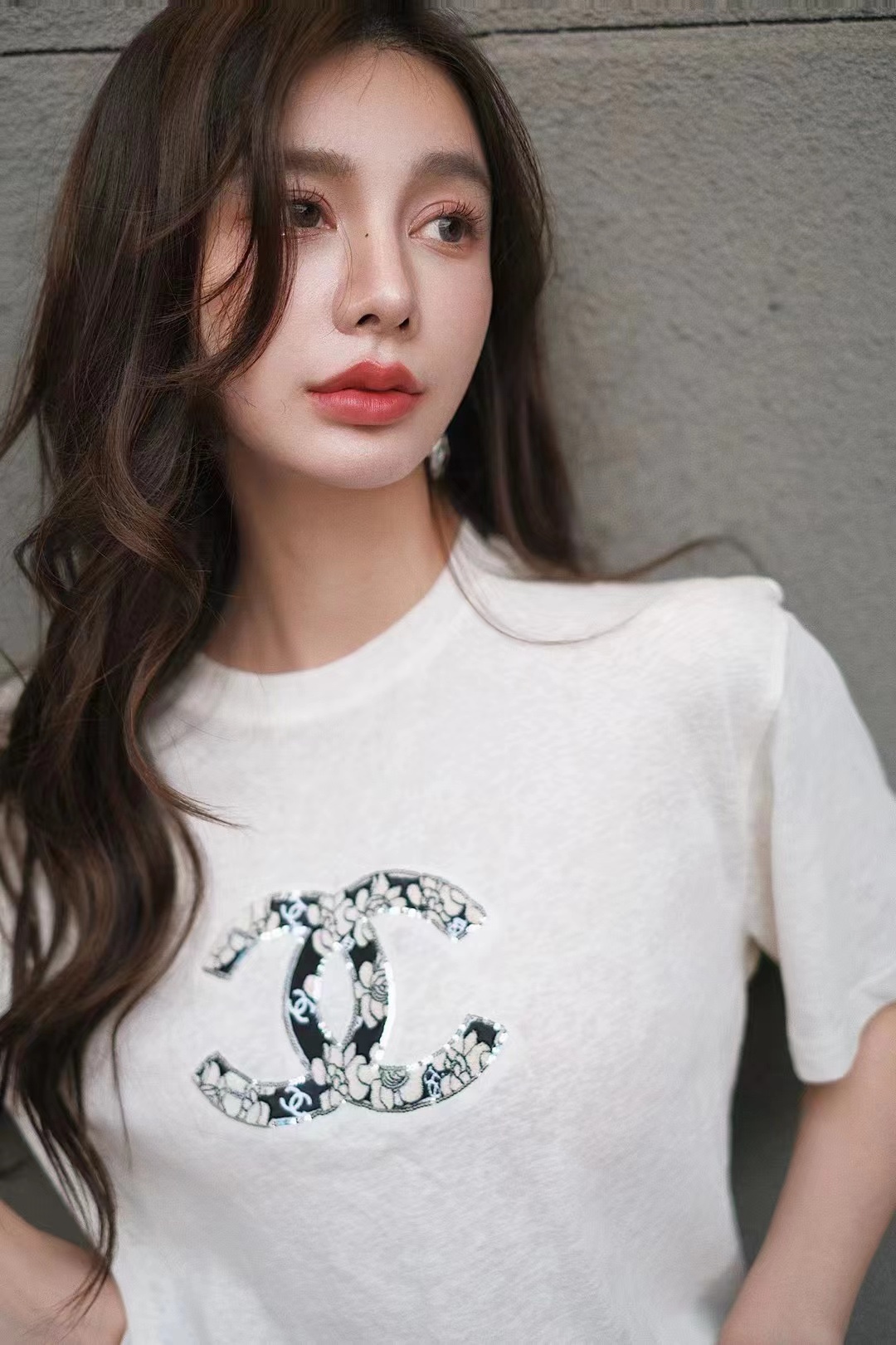 香奈儿（Chanel）​双C立体刺绣T恤